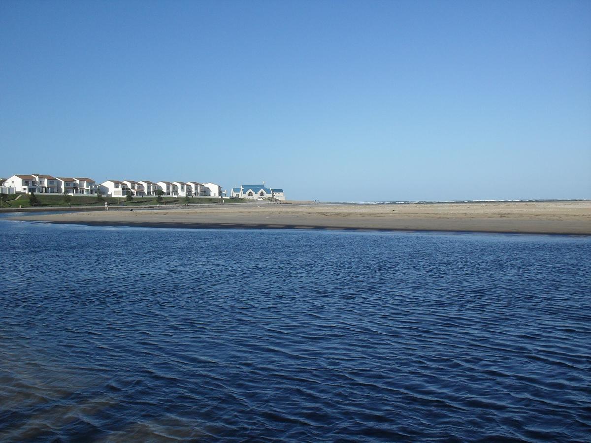 The Bay Inn Port Elizabeth Exterior photo